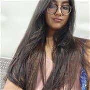 Médica en proceso de homologación, con experiencia de 3 años y gran entusiasmo por enseñar.